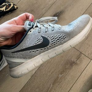 Nike Free white size 9
